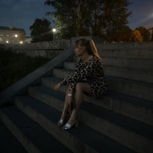Девушки в Екатеринбурге: Виктория, 23 - ищет парня из Екатеринбурга