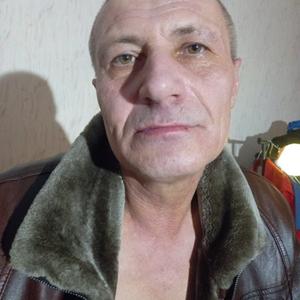 Парни в Мценске: Виктор Соловьёв, 57 - ищет девушку из Мценска