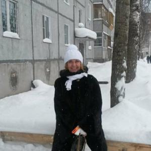 Девушки в Сыктывкаре: Татьяна, 54 - ищет парня из Сыктывкара