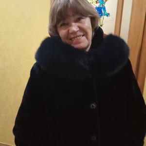 Девушки в Ульяновске: Таша, 60 - ищет парня из Ульяновска