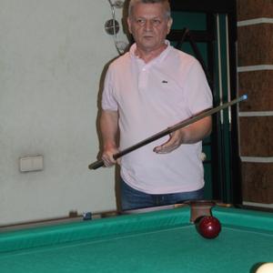 Владимир, 64 года, Серов