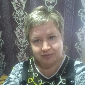 Девушки в Челябинске: Вера, 48 - ищет парня из Челябинска