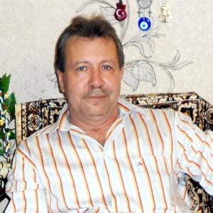 Олег, 57 лет, Астрахань