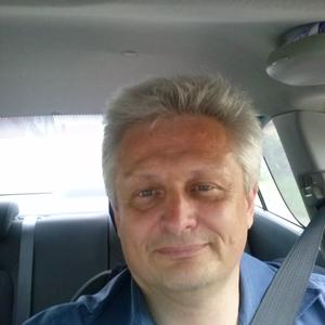 Игорь, 55 лет, Брянск