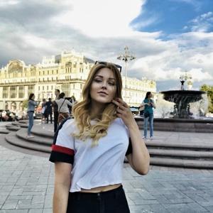 Оля, 25 лет, Санкт-Петербург