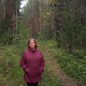 Девушки в Карпинске: Тамара, 69 - ищет парня из Карпинска