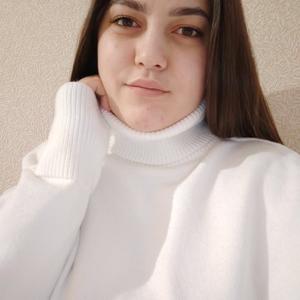 Девушки в Кемерово: Рашида Степанова, 24 - ищет парня из Кемерово