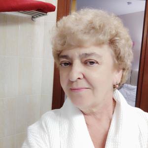 Лариса, 73 года, Санкт-Петербург