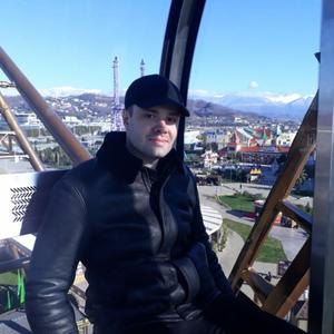 Илья, 35 лет, Астрахань