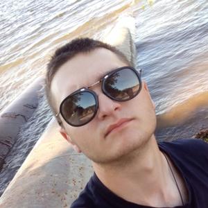 Парни в Волгограде: Илья, 22 - ищет девушку из Волгограда