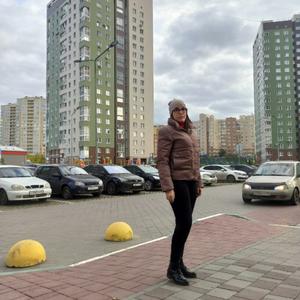 Девушки в Омске: Анна, 30 - ищет парня из Омска