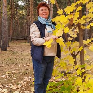 Девушки в Омске: Марина, 60 - ищет парня из Омска