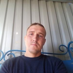 Анатолий, 29 лет, Новотроицк
