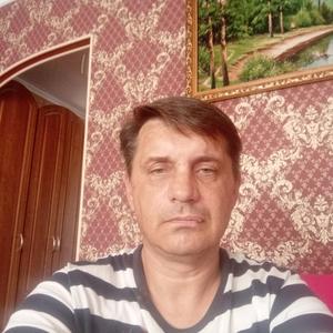 Виктор, 49 лет, Льгов