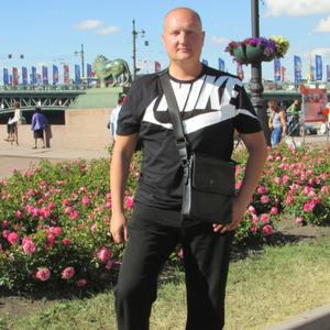 Парни в Санкт-Петербурге: Кирилл, 41 - ищет девушку из Санкт-Петербурга