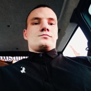 Йонас, 26 лет, Кировск