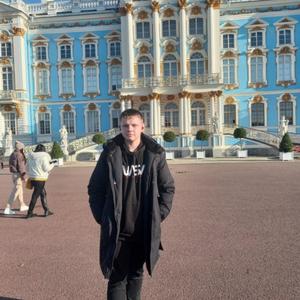 Парни в Челябинске: Андрей, 23 - ищет девушку из Челябинска