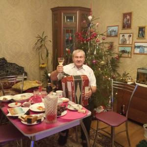 Парни в Нижний Новгороде: Павел, 69 - ищет девушку из Нижний Новгорода