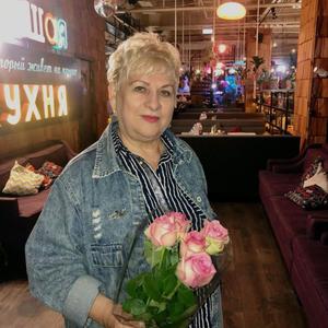 Валентина, 69 лет, Санкт-Петербург