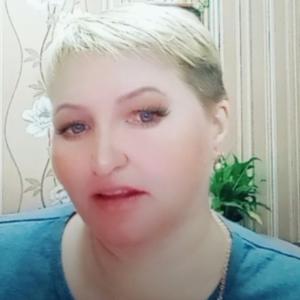Девушки в Омске: Светлана, 52 - ищет парня из Омска
