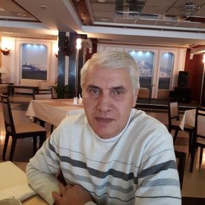 Илья, 61 год, Пятигорск