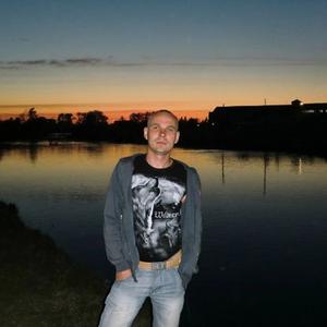 Антон, 24 года, Екатеринбург