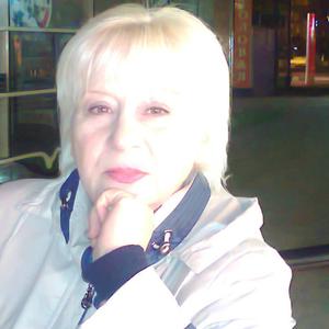 Галина, 72 года, Анапа