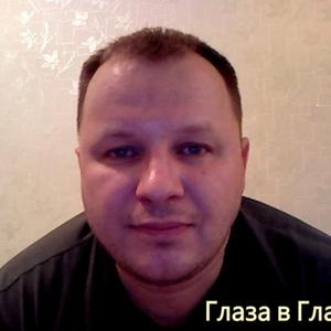 Евгений, 47 лет, Северск