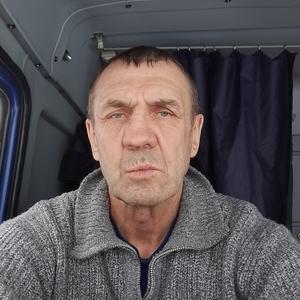 Олег, 58 лет, Иркутск