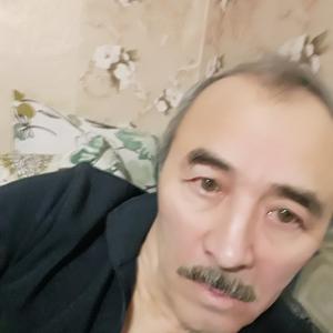 Данил, 64 года, Новокузнецк