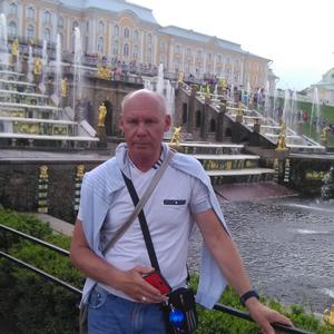Парни в Череповце: Валерий, 57 - ищет девушку из Череповца