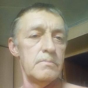 Виктор, 63 года, Морозовск