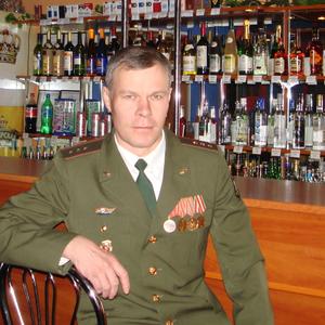 Георгий, 54 года, Красновишерск