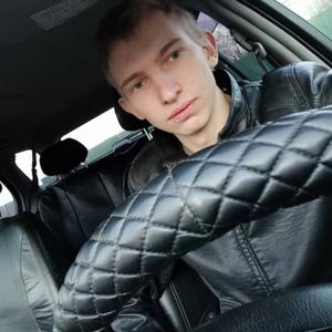 Иван, 25 лет, Братск