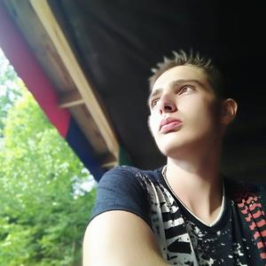 Парни в Черкесске: Андрей, 23 - ищет девушку из Черкесска