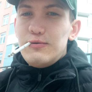 Парни в Челябинске: Андрей, 20 - ищет девушку из Челябинска