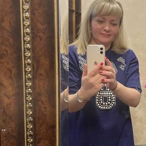 Девушки в Санкт-Петербурге: Анна, 45 - ищет парня из Санкт-Петербурга