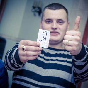 Парни в Гатчине: Игорь, 30 - ищет девушку из Гатчины