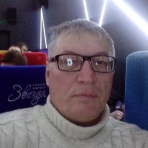 Парни в Твери: Viktor, 63 - ищет девушку из Твери