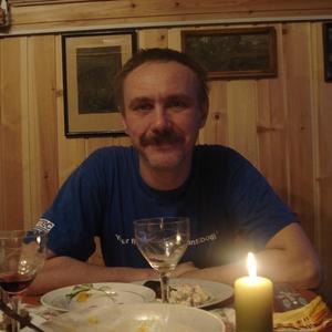 Парни в Черняховске: Вадим, 60 - ищет девушку из Черняховска
