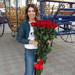 Девушки в Омске: Любовь, 42 - ищет парня из Омска