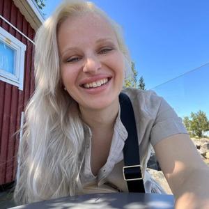 Девушки в Turku: Viktoria, 29 - ищет парня из Turku