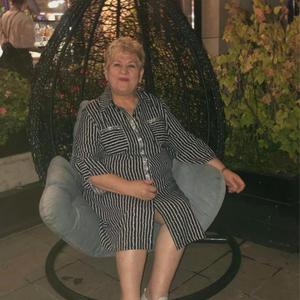 Девушки в Санкт-Петербурге: Валентина, 69 - ищет парня из Санкт-Петербурга