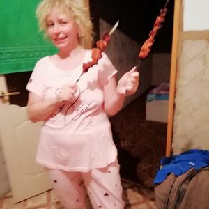 Девушки в Кемерово: Галина, 52 - ищет парня из Кемерово