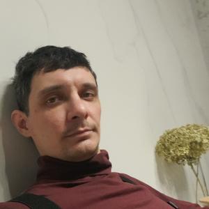 Виталий, 35 лет, Осинники