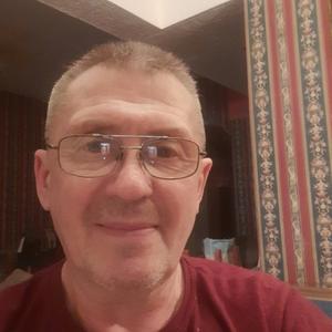 Игорь, 65 лет, Березники