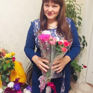 Девушки в Урюпинске: Ксения, 37 - ищет парня из Урюпинска