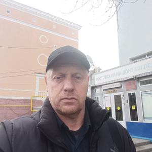 Олег, 50 лет, Туапсе