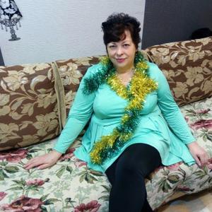 Елена, 62 года, Кириши