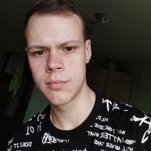 Антон, 22 года, Брянск